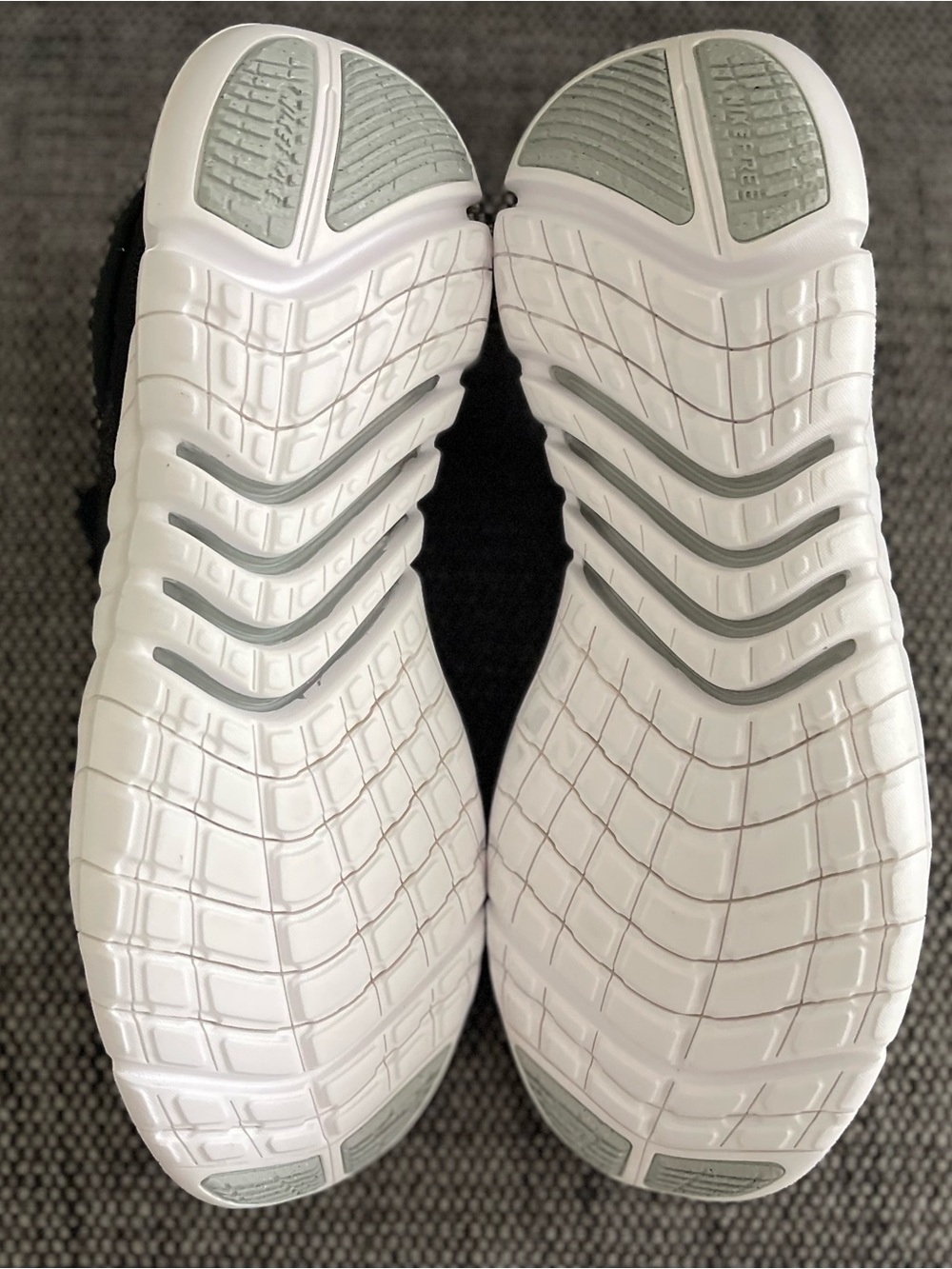 Size 10.5 - Nike Free RN 5.0 Next Nature BlackSmoke Grey-White CZ1884-001 Men's - Picture 7 of 8